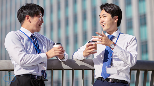 談笑するビジネスマン