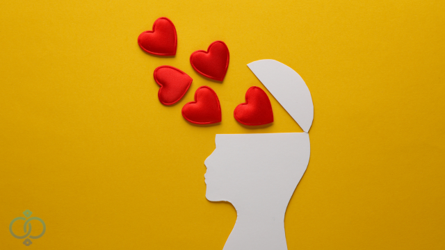 頭からハートが飛び出る