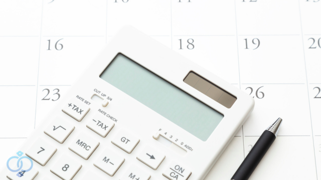 電卓とカレンダー